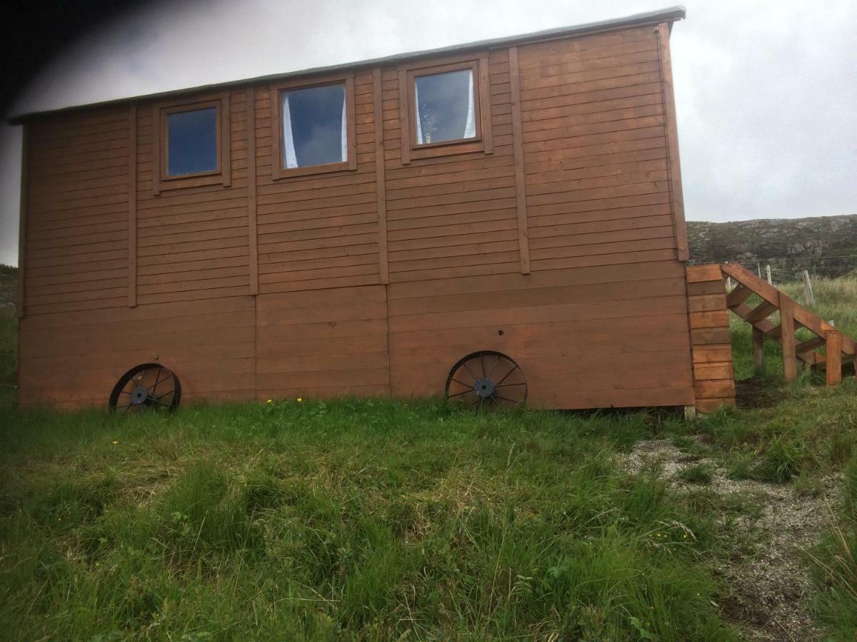 Eco Crofters Wagon By The Beach Oldshoremore Kültér fotó